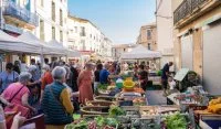 March&eacute; de Lod&egrave;ve &copy;L.Fermy