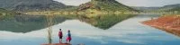 lac du Salagou baie les vailh&eacute;s