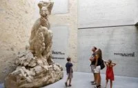 Visite famille mus&eacute;e