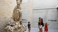 Visite famille mus&eacute;e