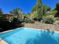 Une villa privée avec une magnifique piscine. Vous allez nager dans le bonheur ! © VILLA L'OCCITANE