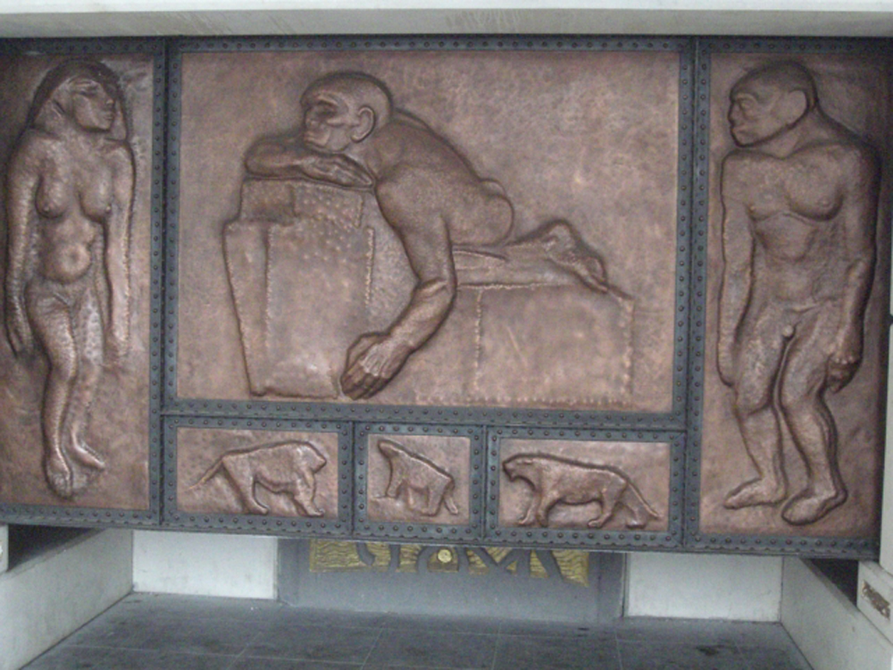 Détail de la cheminé monumentale de Paul Dardé